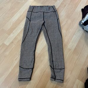 LULULEMON LEGGINGS